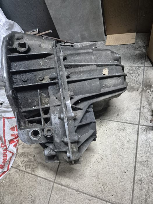 Продам коробку опель виваро рено трафік.