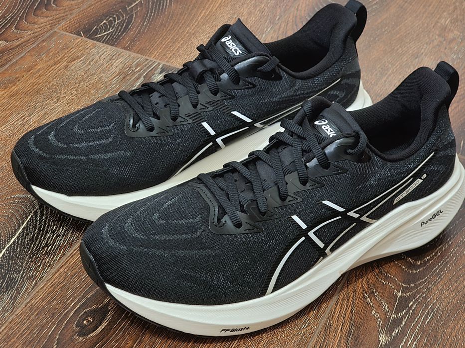 Оригінал 100% чоловічі кросівки оригінал asics gt 2000 13  euro 46