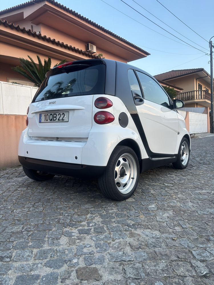 Smart fortwo 0.8cc Diesel 2008