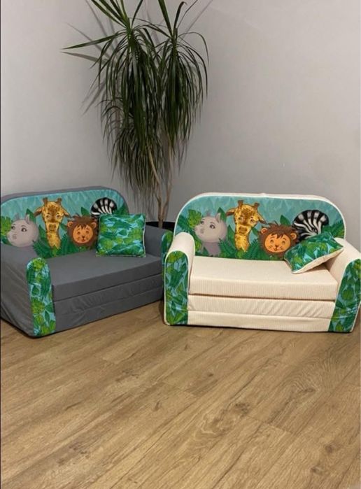 Sofki dziecięce  rozkladane .