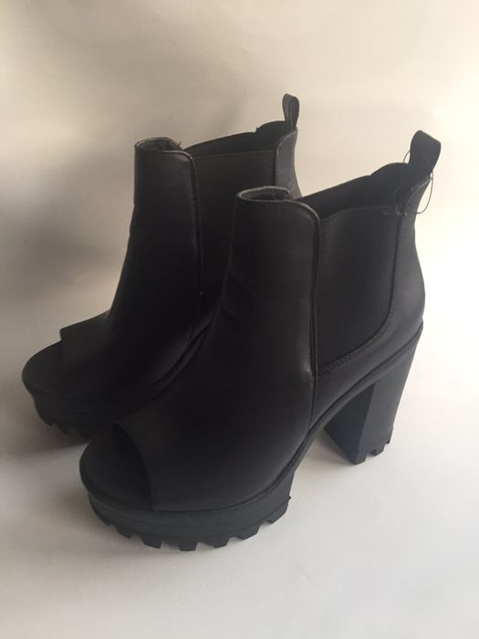 Botins pretos - tam 38 - novas