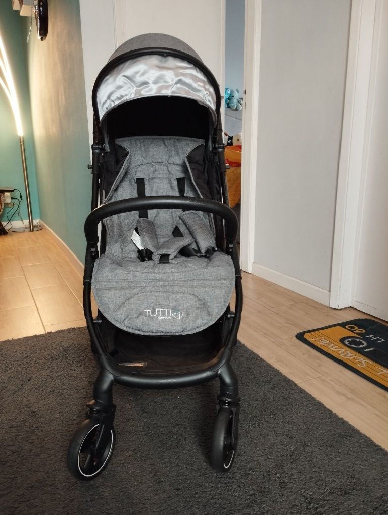 Carrinho Tutti Bambini Momi como NOVO