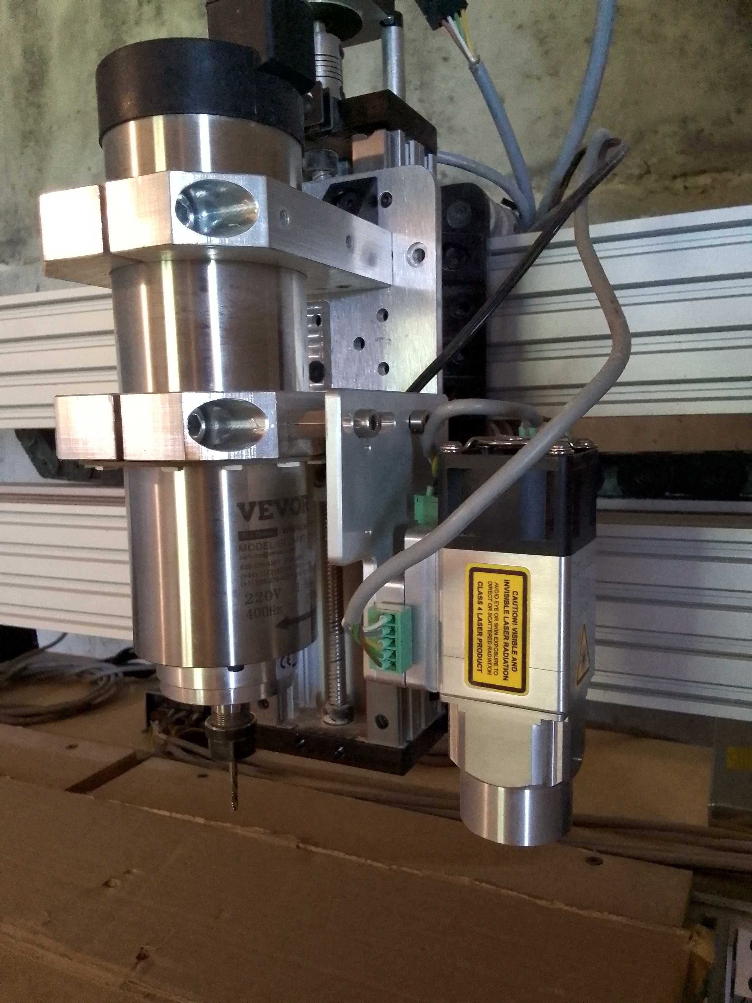 Frezarka CNC PRO LEAD 1010 (750x810x90mm) z dodatkowym Laserem