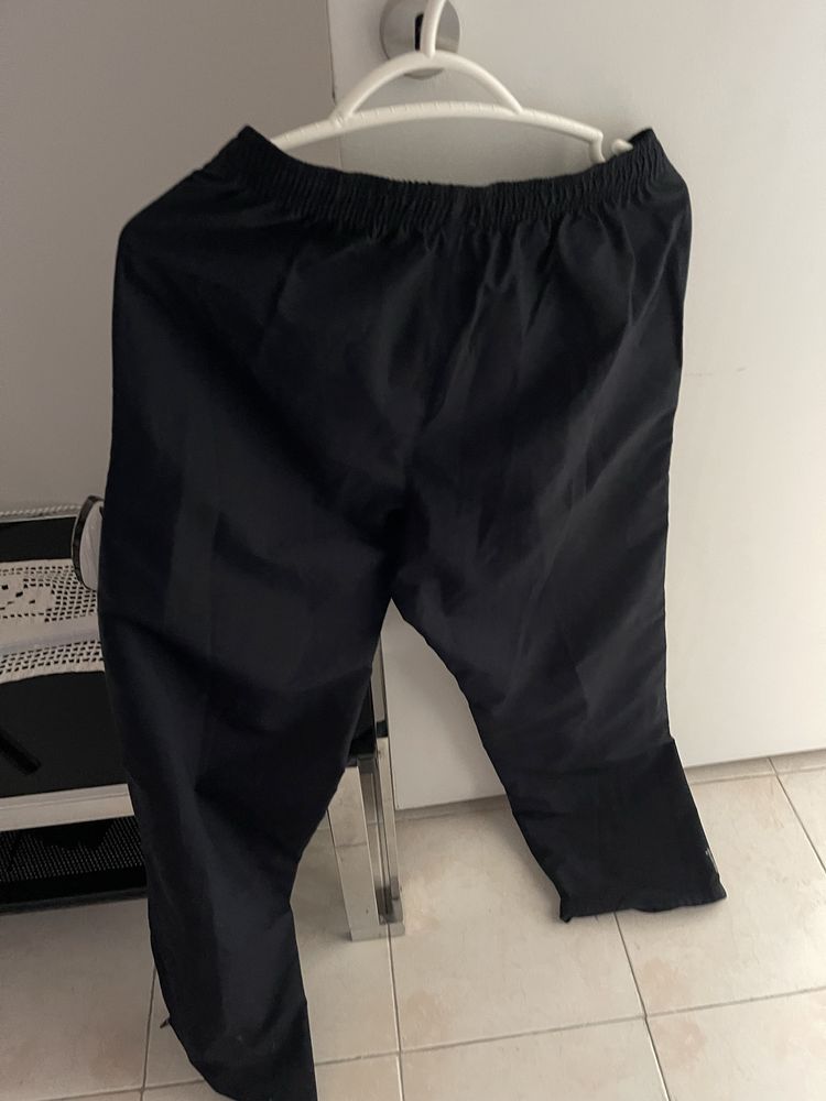 Calça preta Licra fresca
