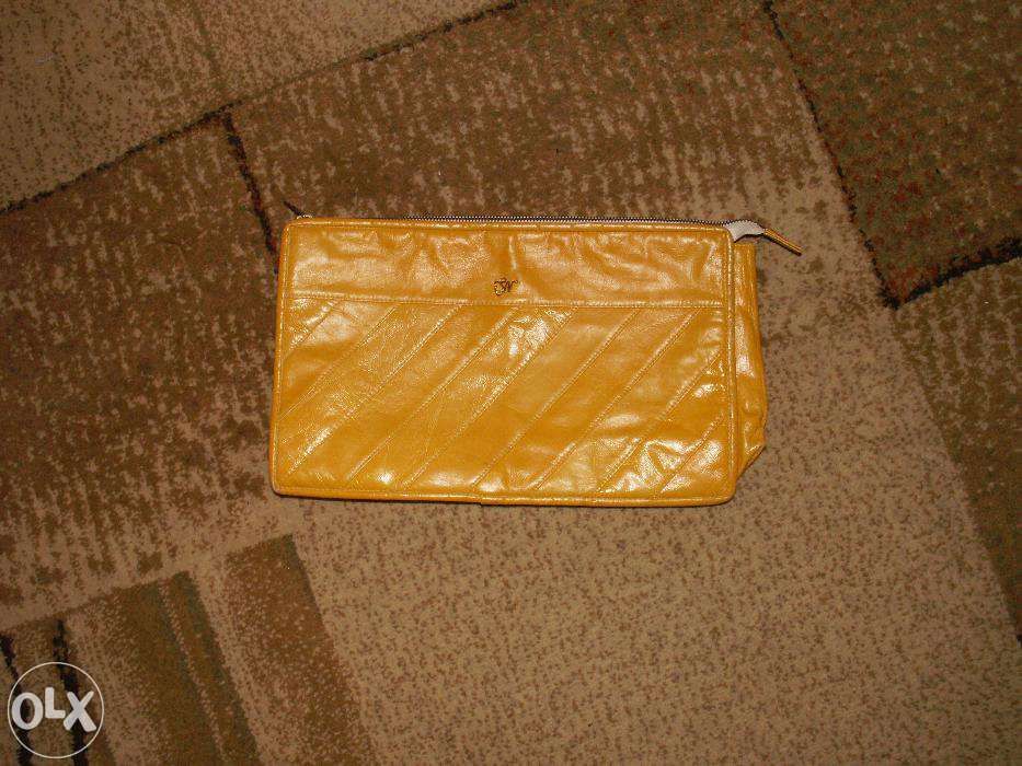 Torebki damskie bardzo ładne.