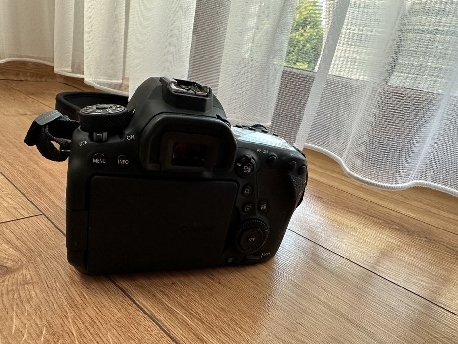 Canon EOS 6D MARK II + obiektyw Canon 50mm_niski przebieg