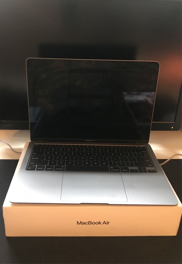 [UBEZPIECZENIE] MacBook Air M1 13'3 8GB RAM 256GB SSD macOS Srebrny