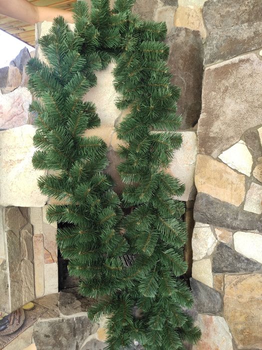 Хвойная гирлянда.  Ялинкова гірлянда