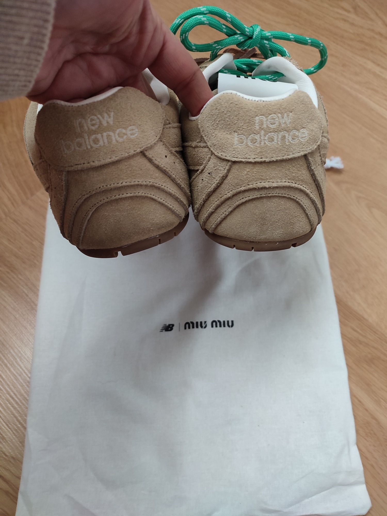 New Balance Miu Miu