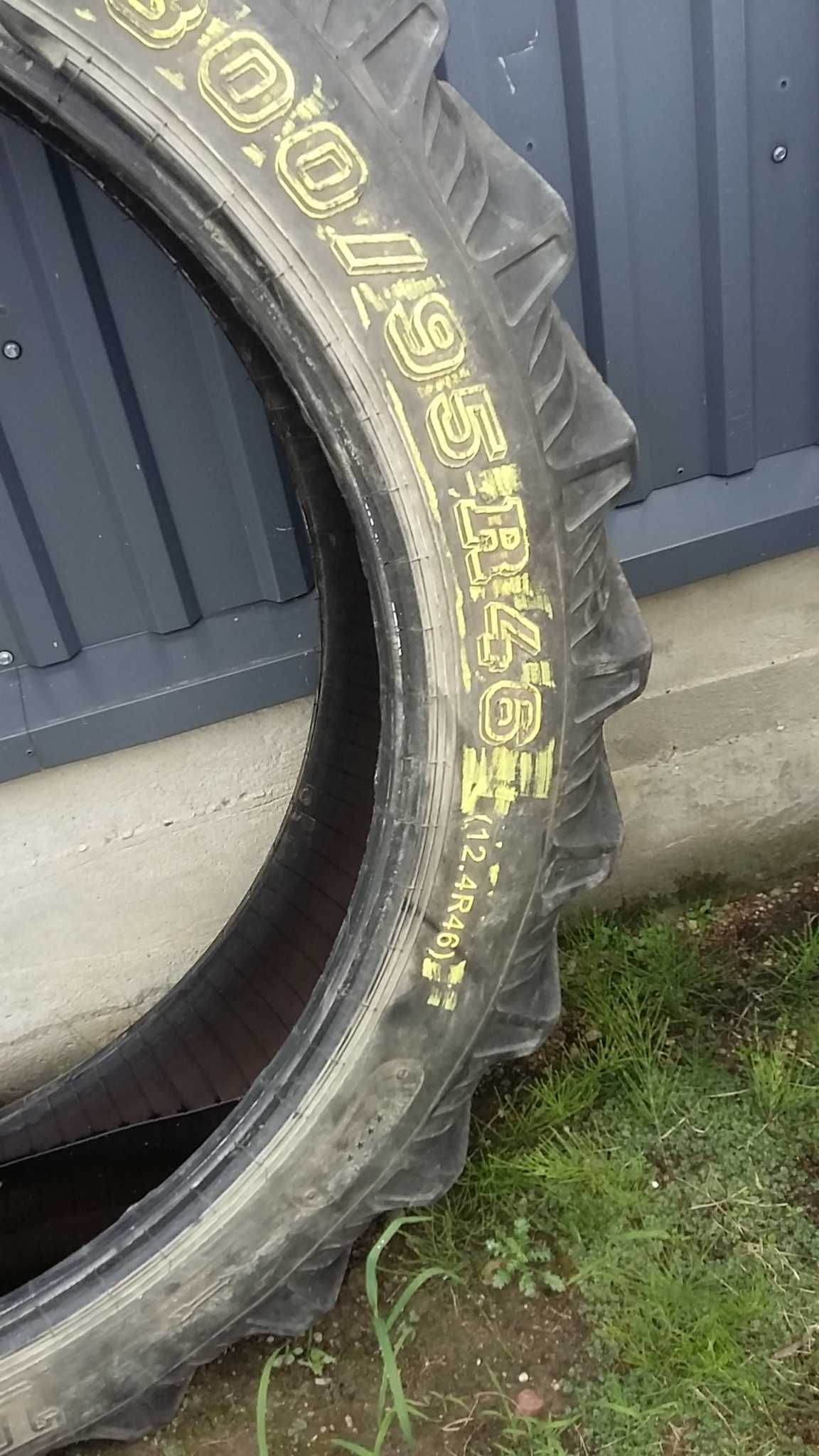 opona 300/95R46 Taurus RC95 12,4R46 rolnicze opony używane