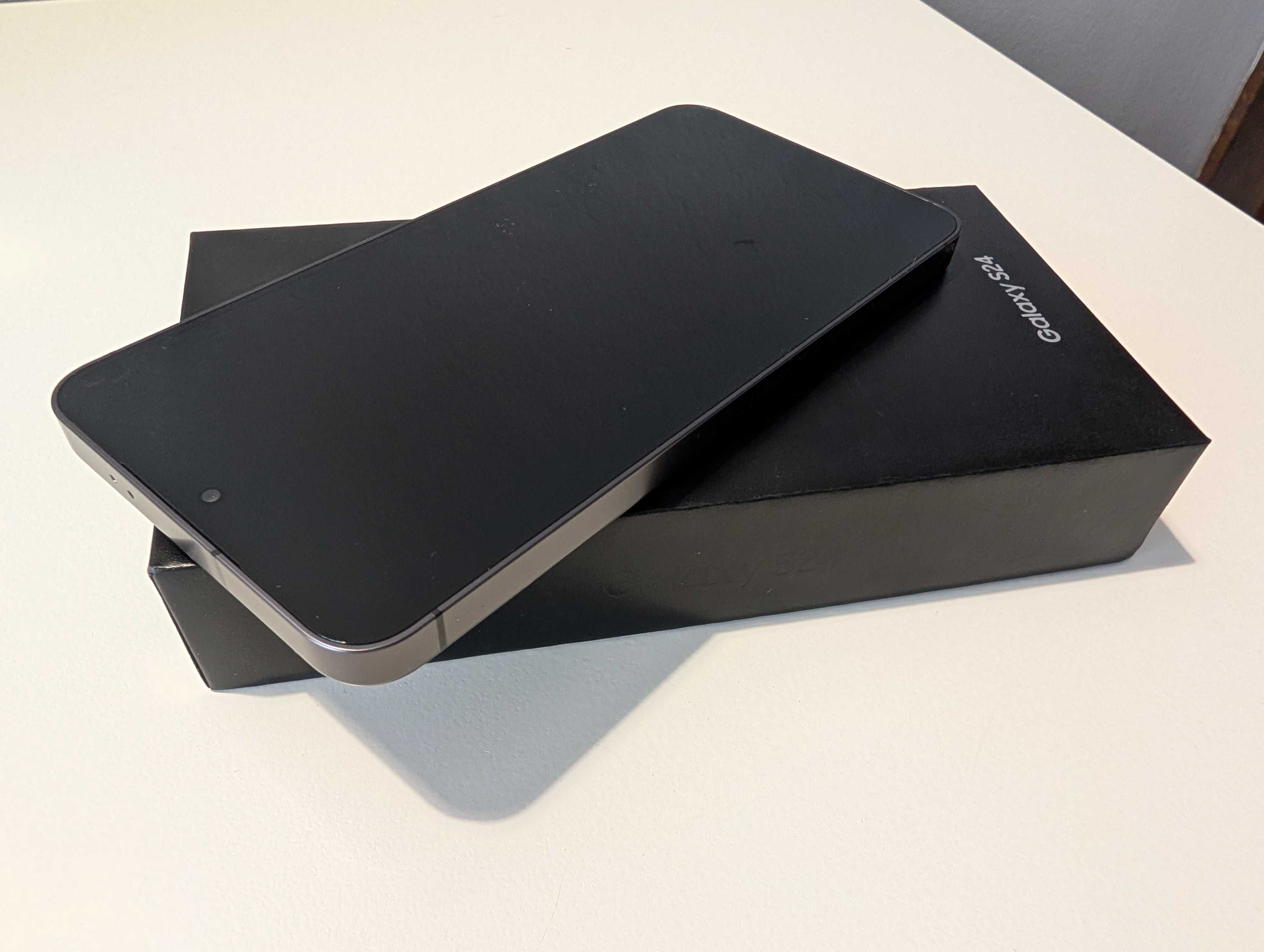 Samsung Galaxy S24 5G 8GB/256GB Onyx Black stan idealny