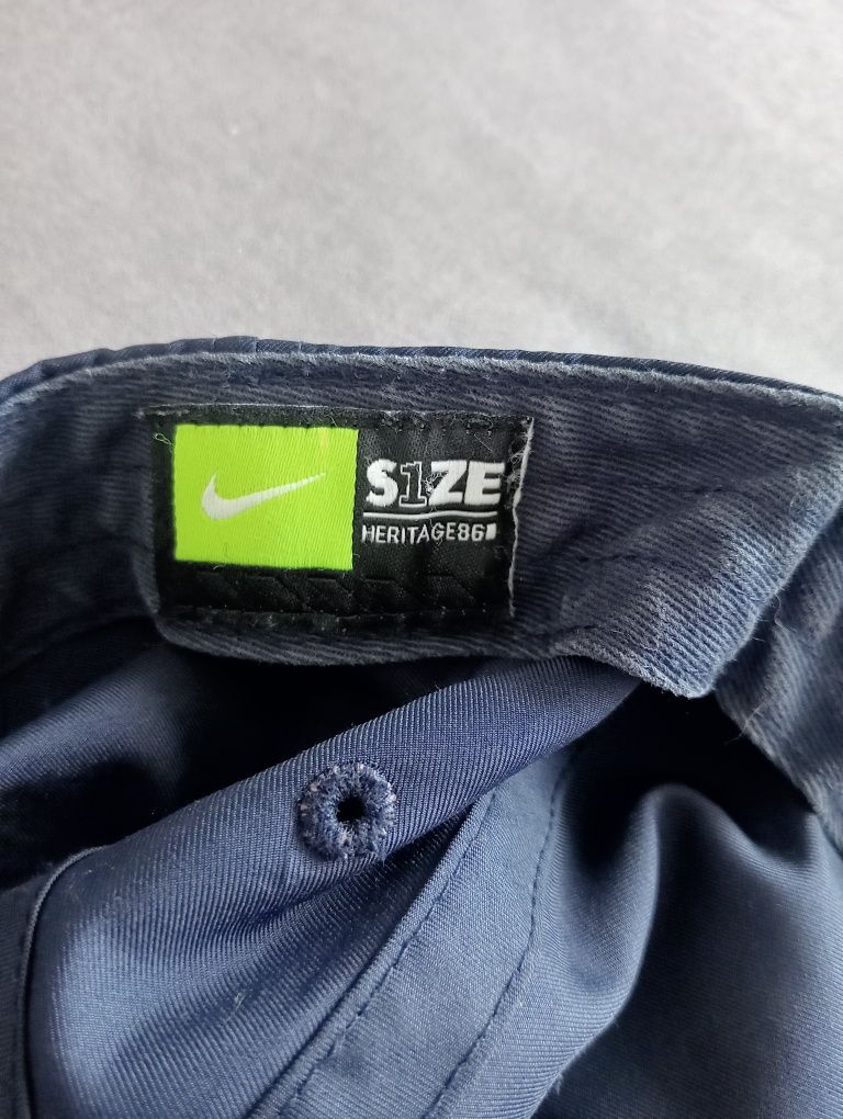 Czapka Nike rozmiar unisex dla chłopca