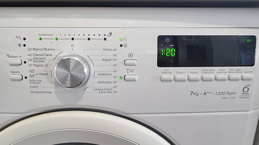 Máquina de lavar roupa