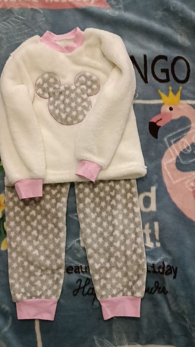 Піжама на дівчинку