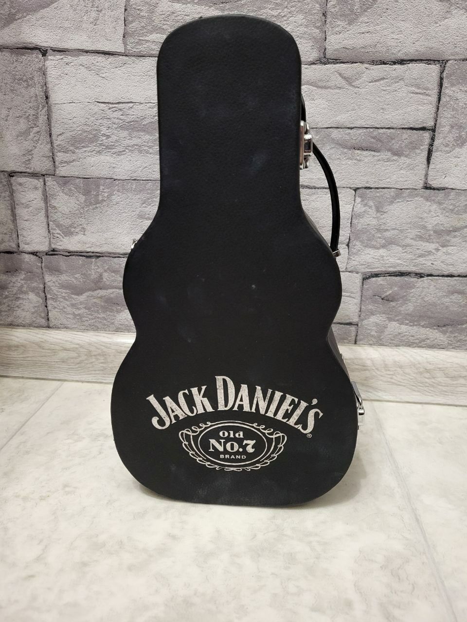 Jack Daniel's футляр гитара