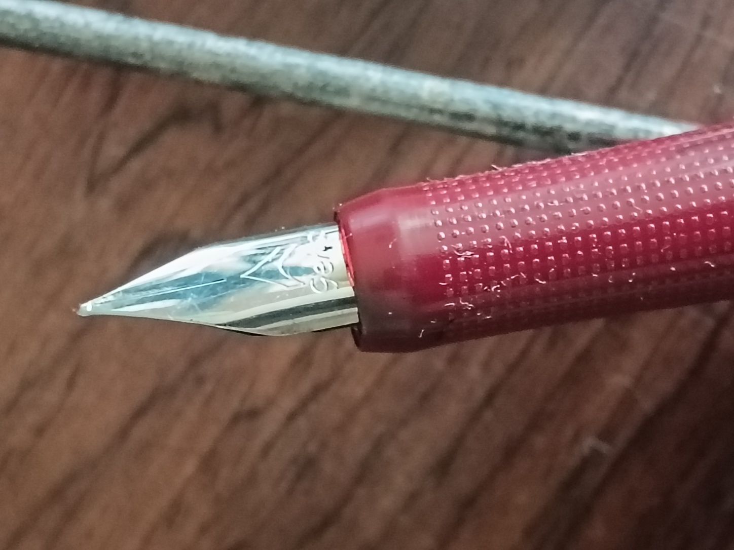 Caneta de aparo Geha