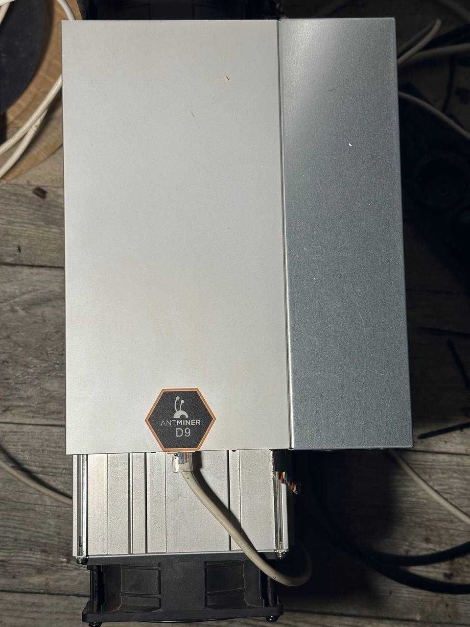 Antminer D9 Асік майнер