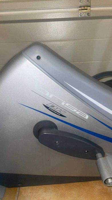 Máquina Elitica BH