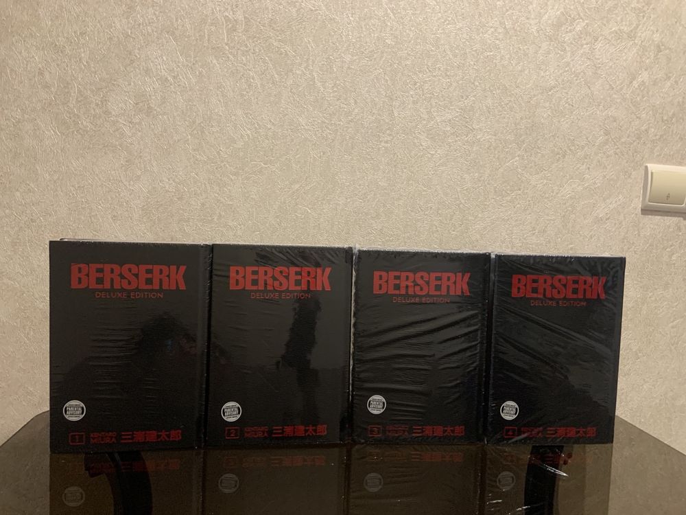 Манга Берсерк Berserk Deluxe edition 1-14. Ліцензійна. Нова