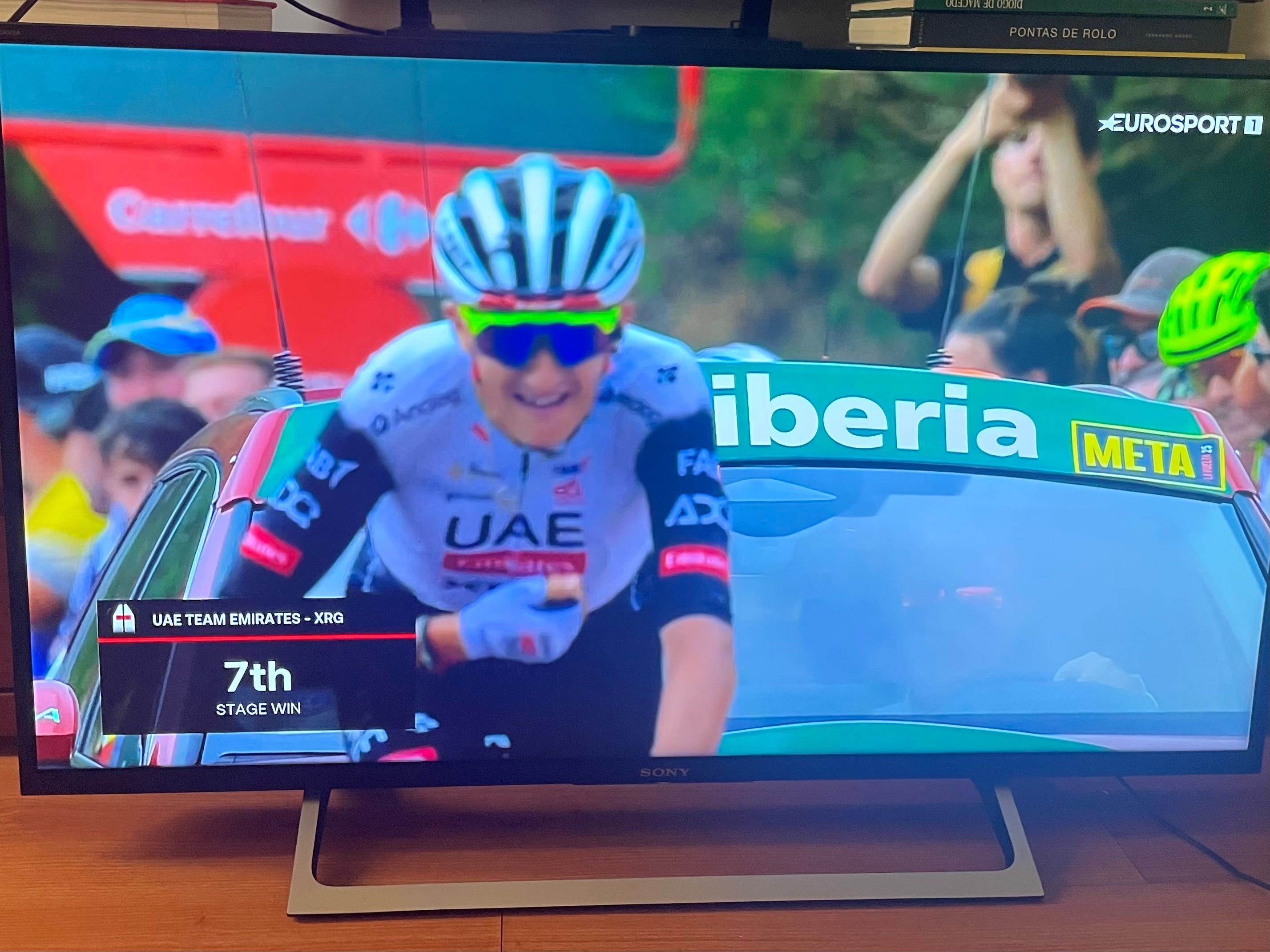 Televisão Bravia Modelo 43XE7096