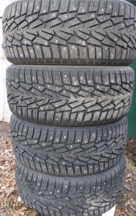 Зимові шини Nokian Nordman 7.235/45 R17 97T XL (шип)