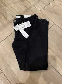 Czarne jeansy rurki Zara M