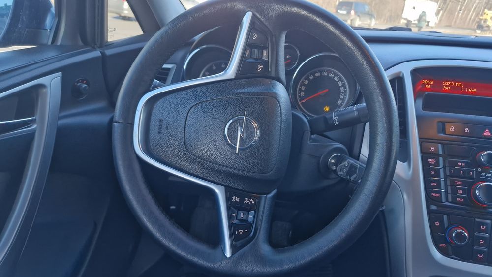 Opel Astra J 1.6 2010