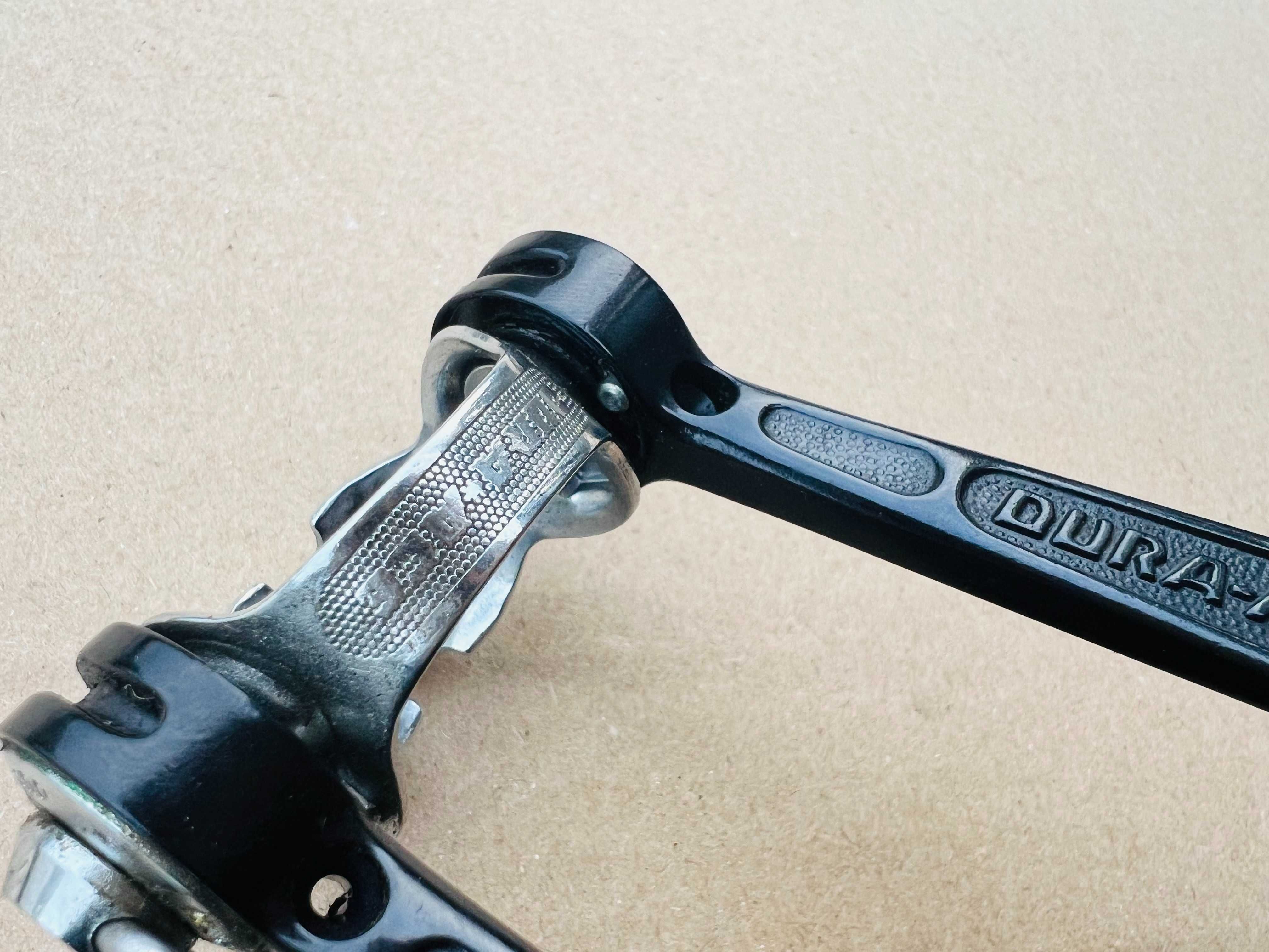 Manetki SHIMANO DURA-ACE SL-7200 Na ramę JAPAN RETRO Szosa Nowe NOS