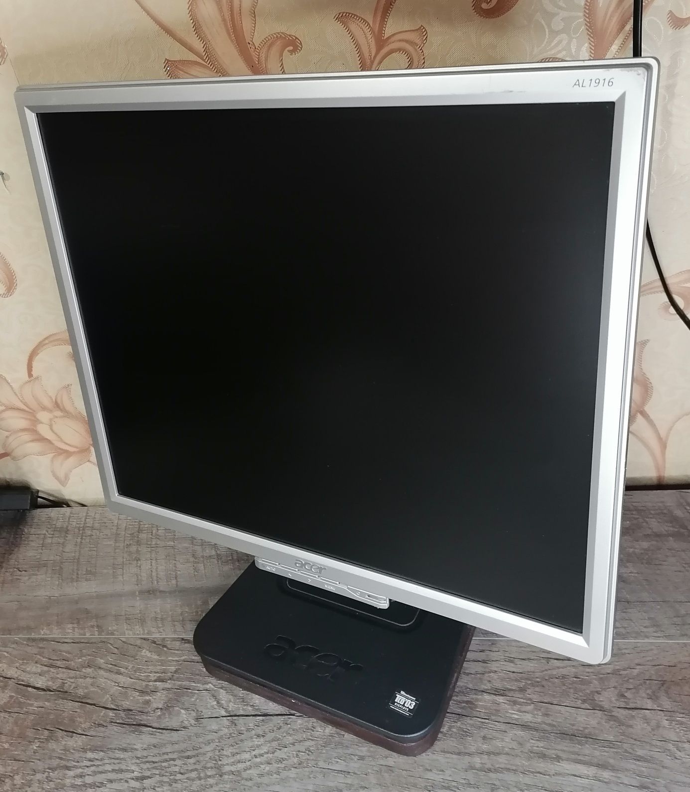 Монитор 17" TFT Acer AL1716