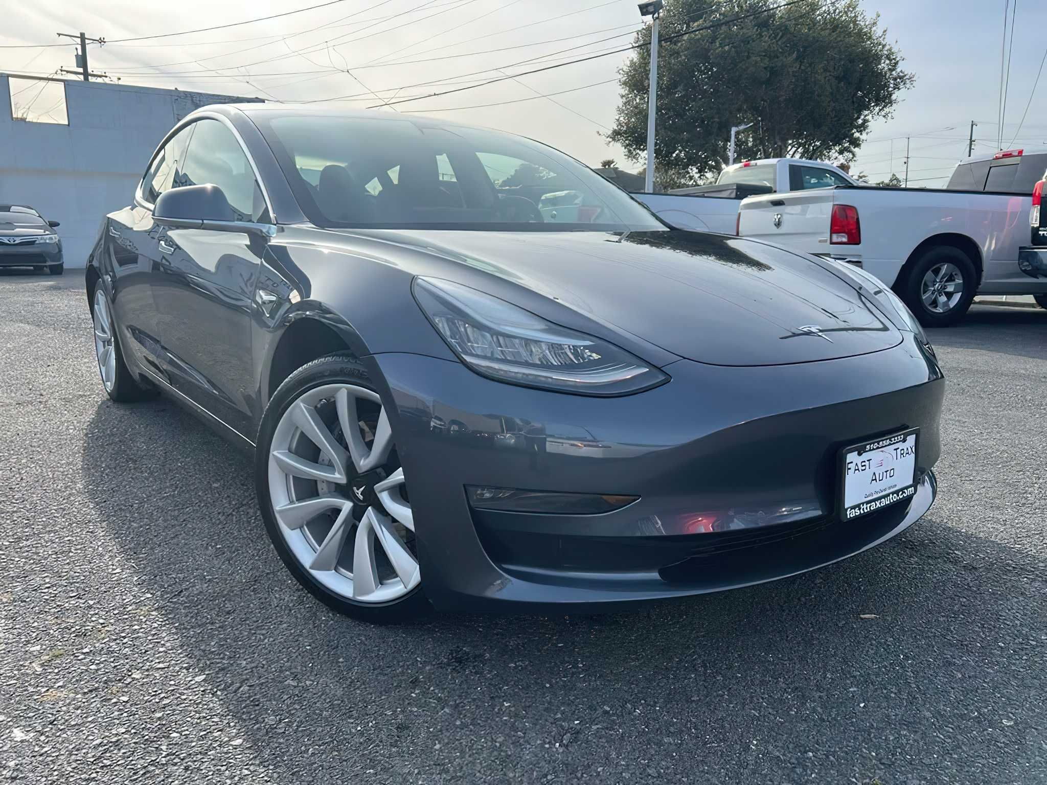 Tesla Model 3 2017