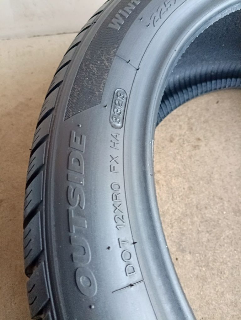 225/45/18 Hankook Icept Evo 2