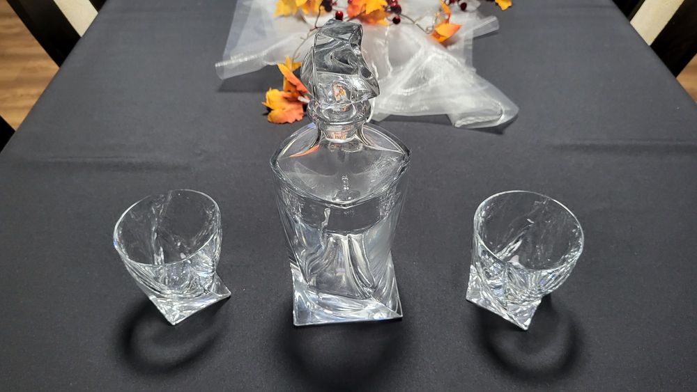 Karafka kryształowa do whisky BOHEMIA QUADRO 770 ml ze szklankami