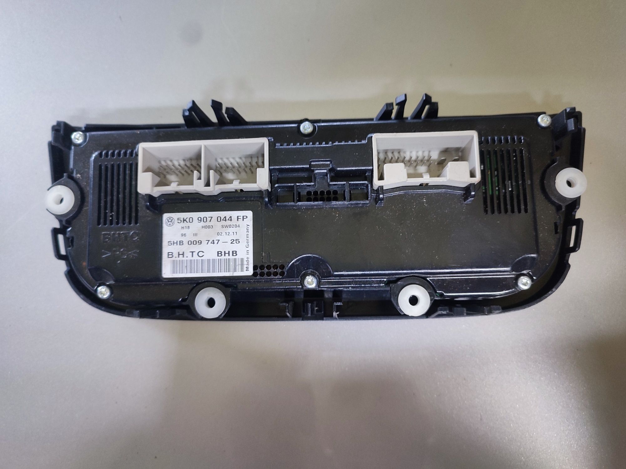 Panel klimatyzacji nawiewu VW golf VI Passat b6 B7 Tiguan Sharan