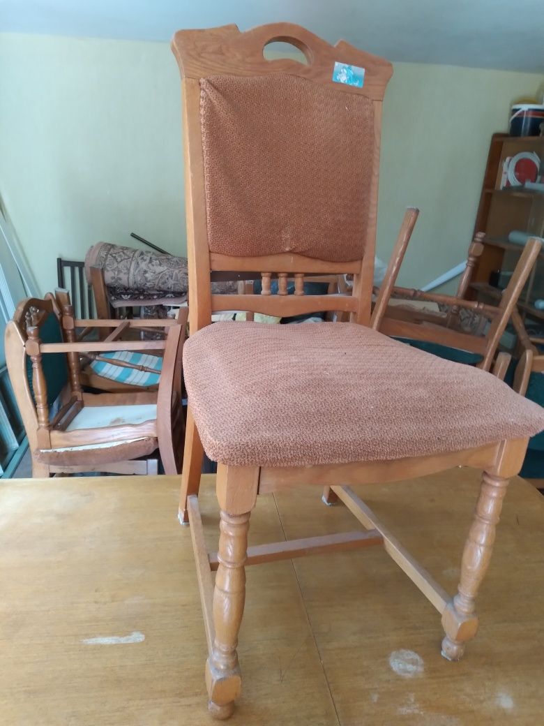 Крісла деревяно мягкі