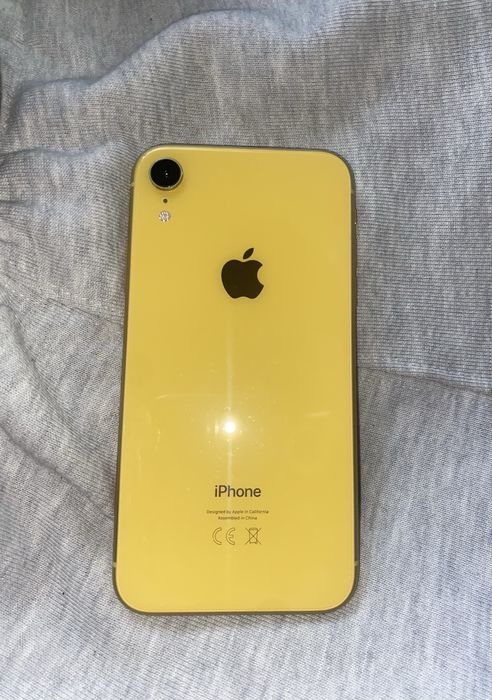 iPhone XR 128 GB żółty