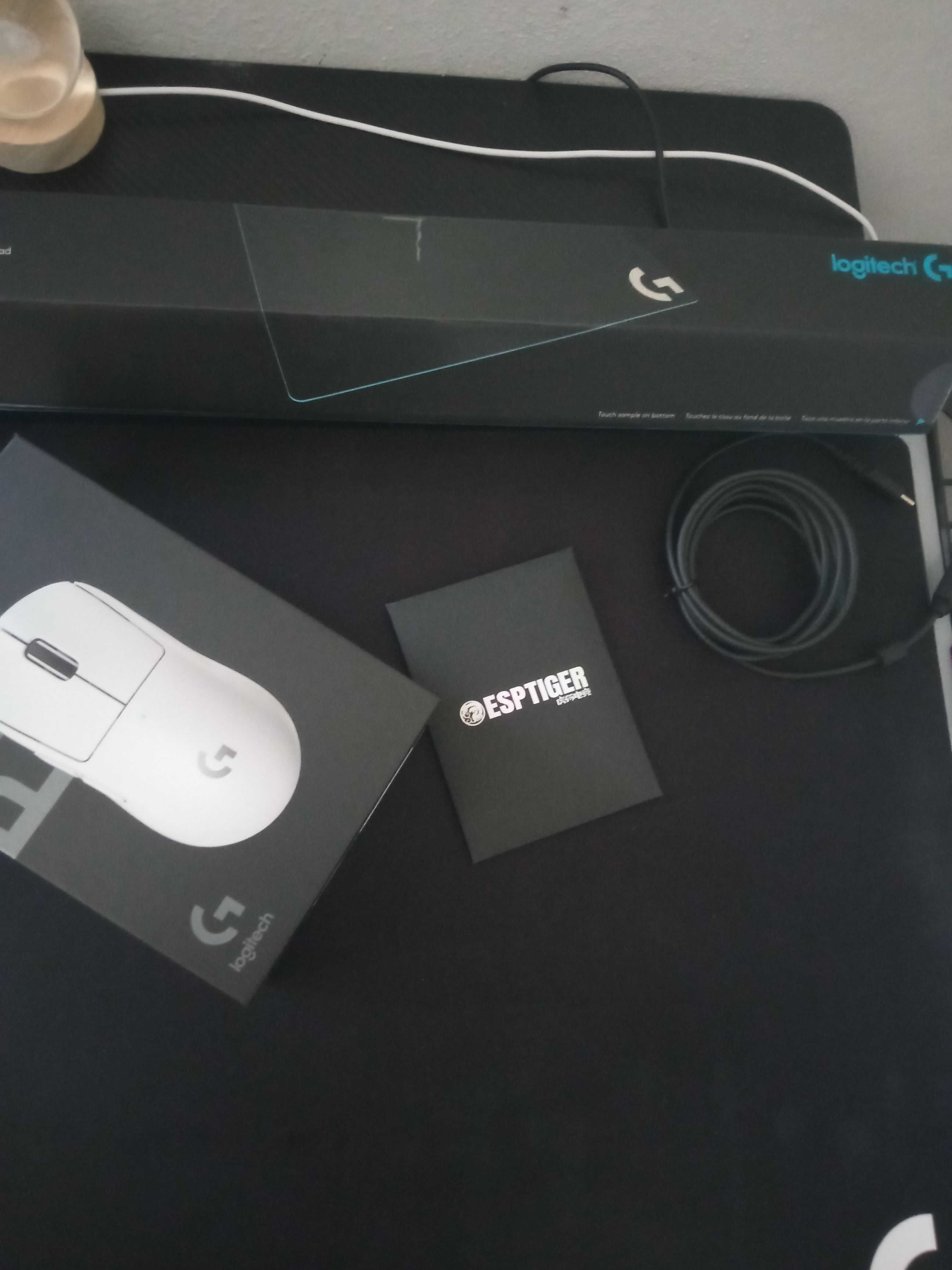 Logitech G PRO X SUPERLIGHT 2 (Novo)