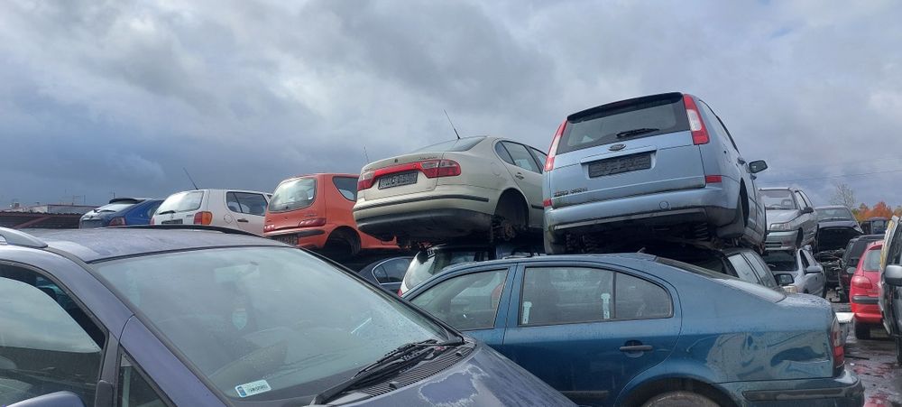 Розборка сеат леон 1 двигун 1.4 1.6 бенз 1.6 та 8 клапанний 1.9 дизель