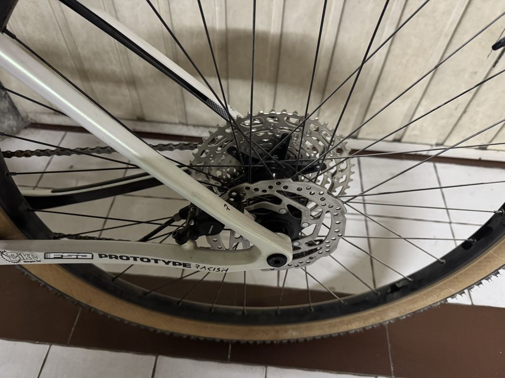 Bicicleta MMR em carbono