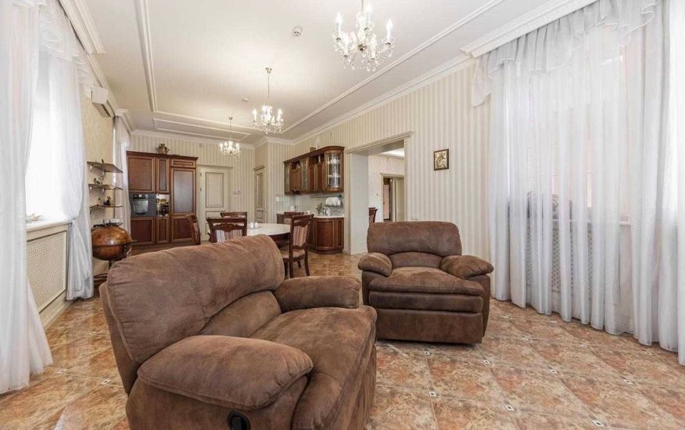 Продаж будинку для великої родини на Київському морі с.Хотянівка