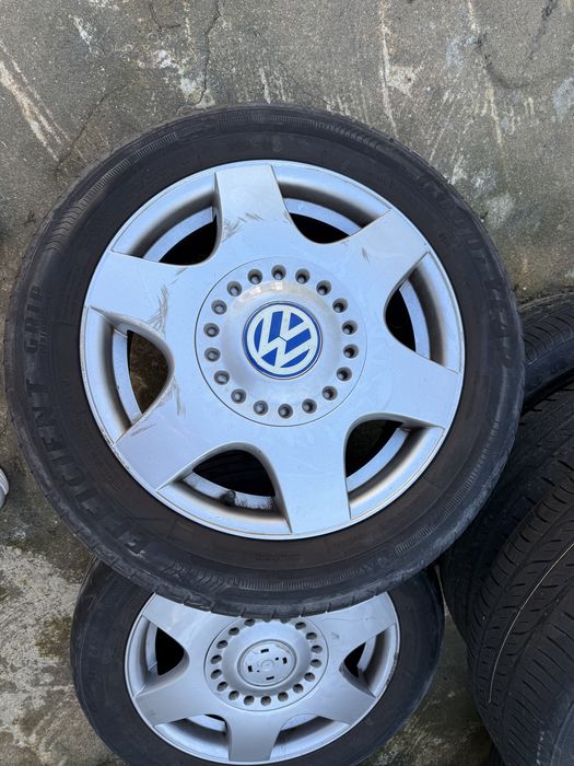 Jantes  beetle VW 16 5x114 com Pneus 205/55 16