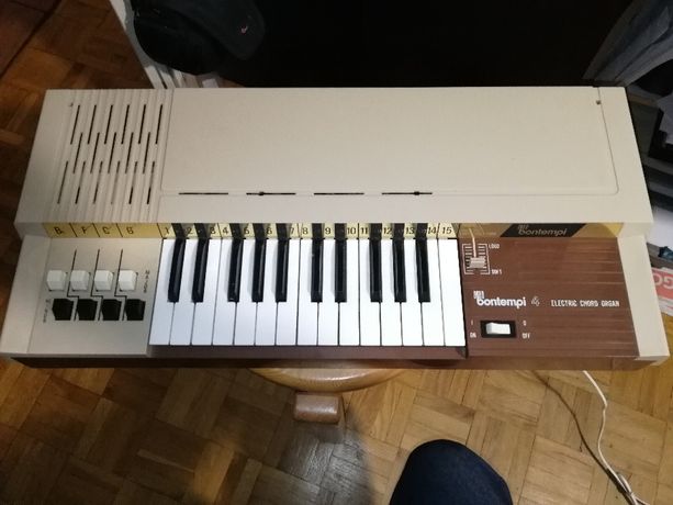Organy Bontempi B4 , 8 Chord Keyboard Bontempi STARE UNIKATOWE ORGANY