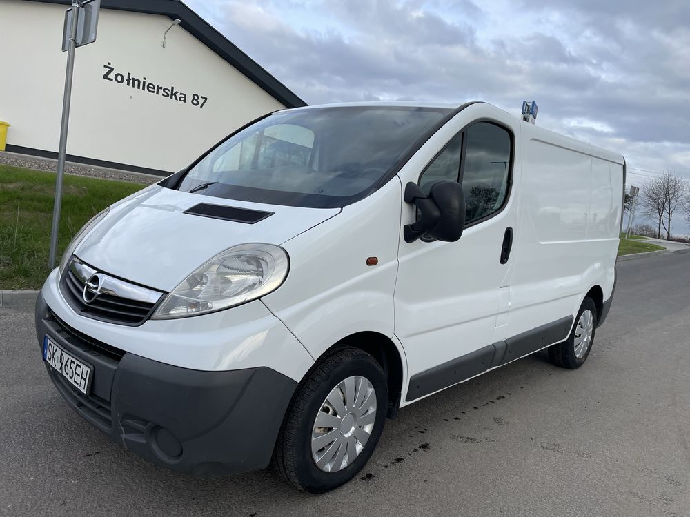 Opel Vivaro l1h1 2.0 dci 90 km