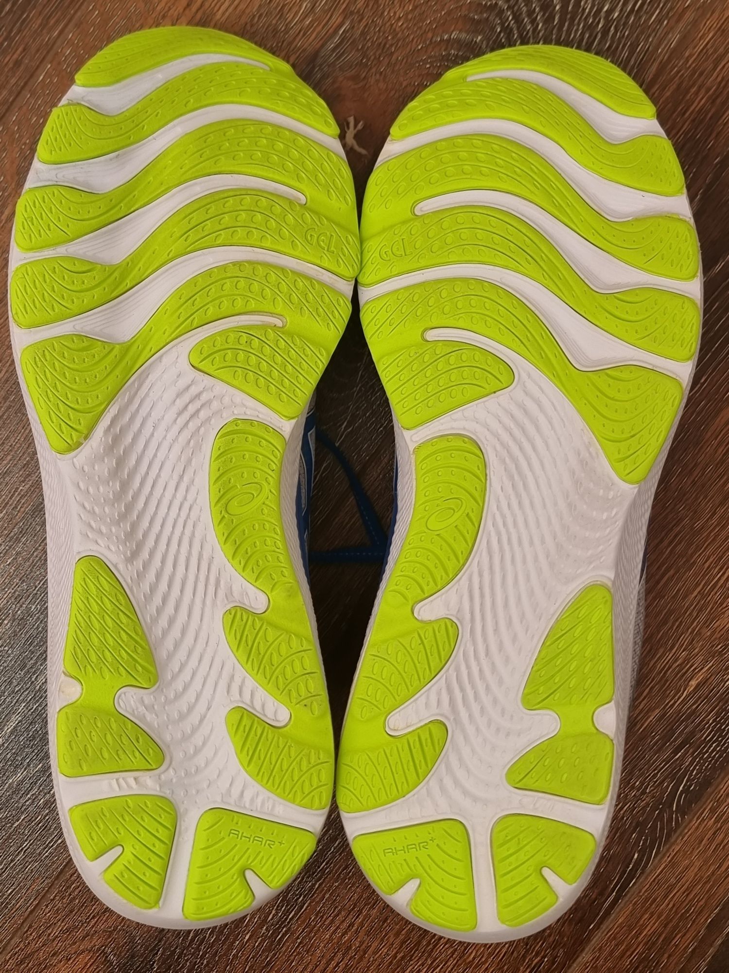 Оригінал 100% кросівки чоловічі asics comulus 24  euro 46