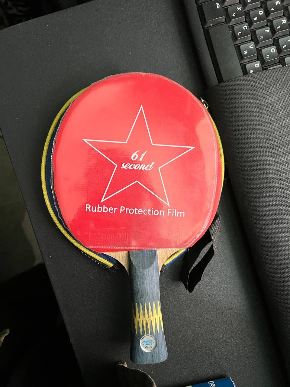 професійна рекетка для настільного тенісу з мячиками. top spin