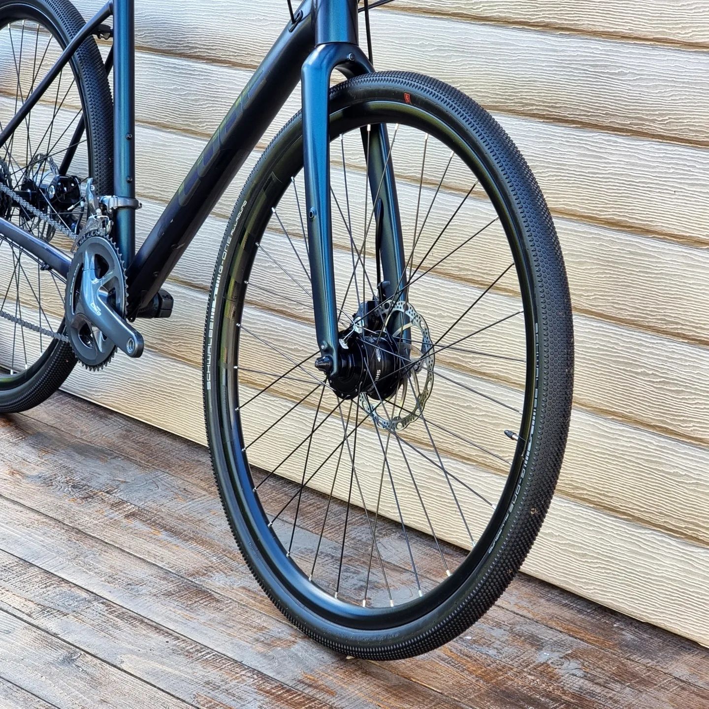 28 CUBE NUROAD DISC 2023 Gravel Shimano Claris. Вилка CARBON. Disc