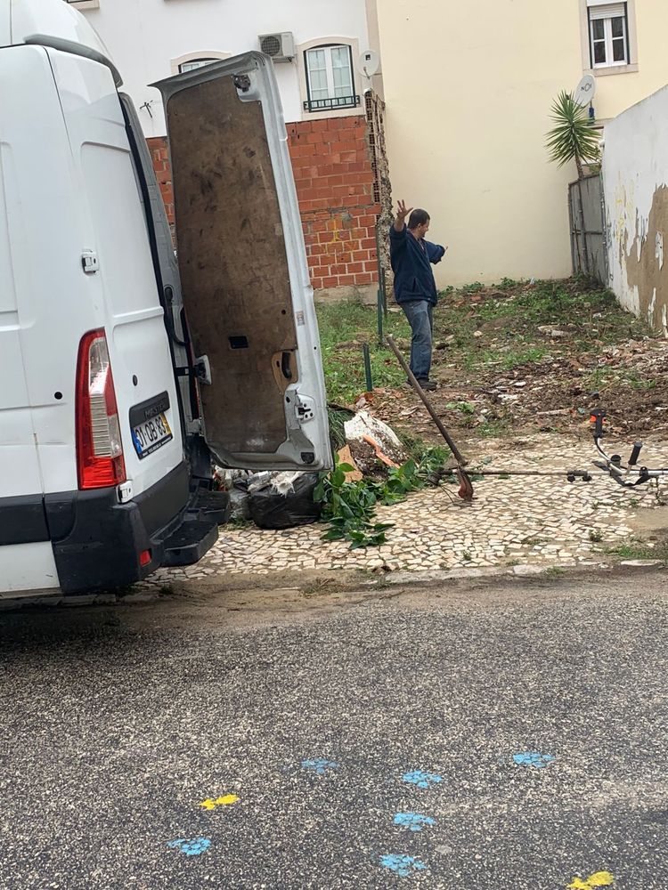 Recolha entulho e recheio de casa