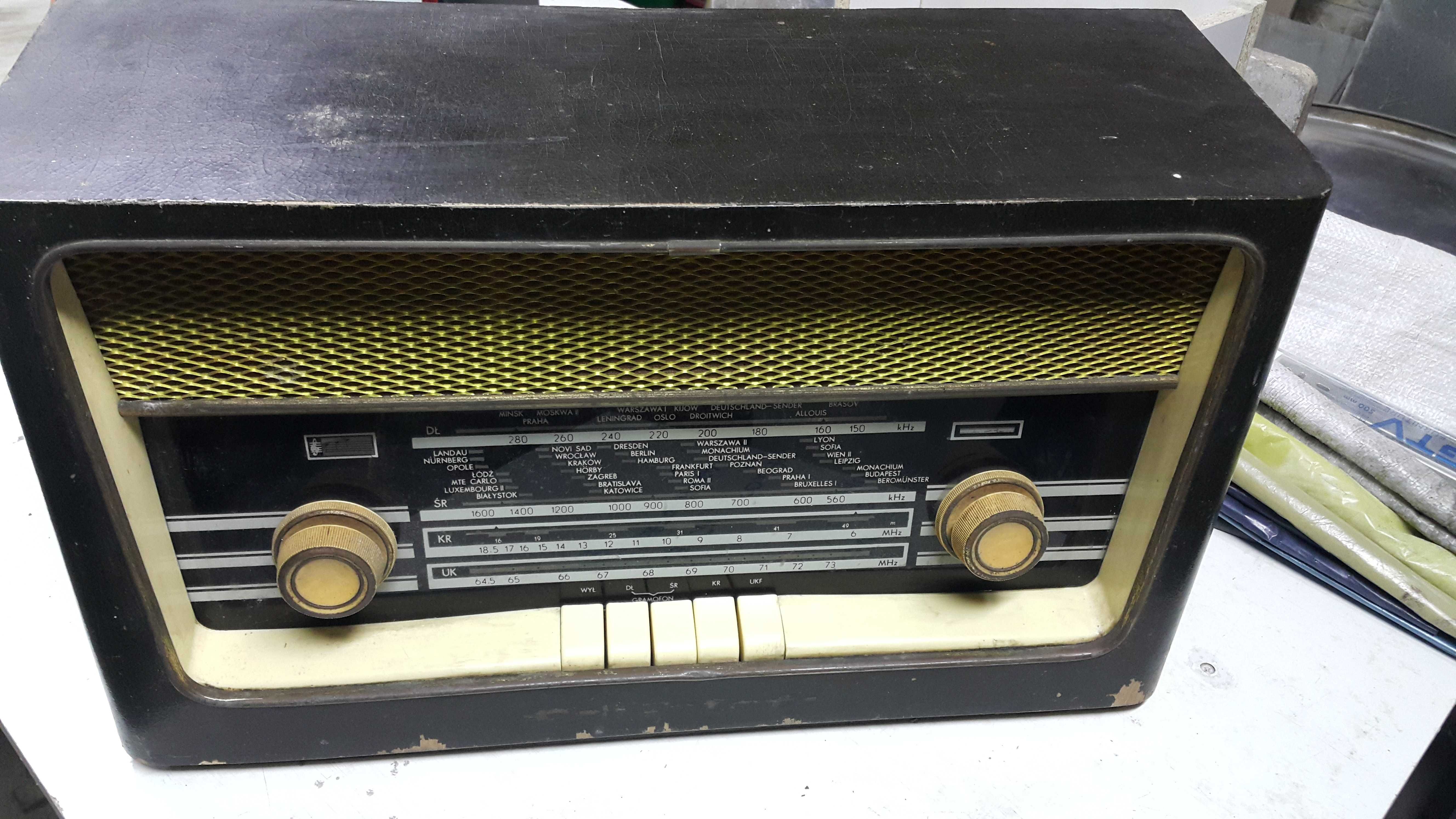 Radio lampowe marki nieznanej