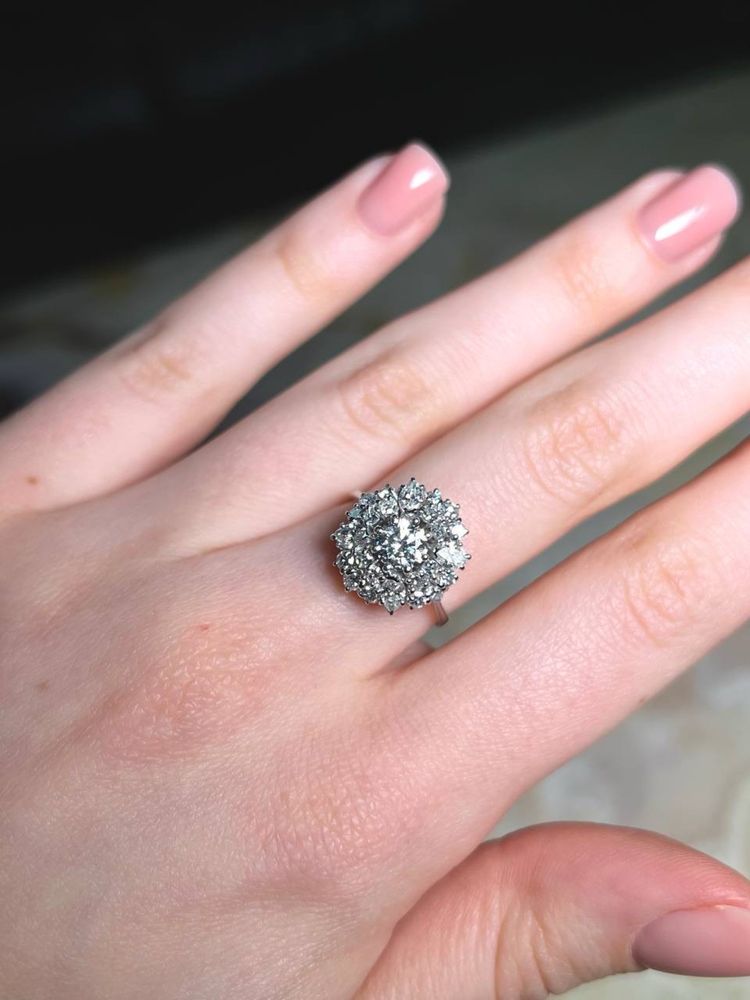 Кольцо с бриллиантами 1.51ct   золото :