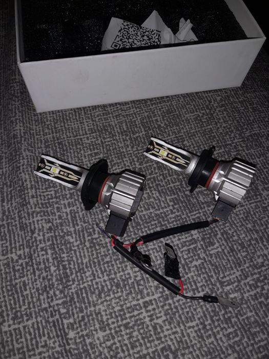 Лед  лампы  h 7 .