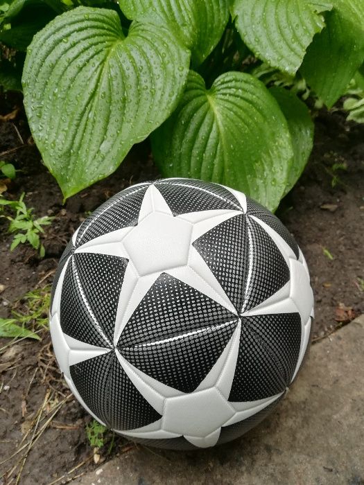 Мяч Футбольный 5 дюймов,3-х слойный,410 грамм,для асфальтa